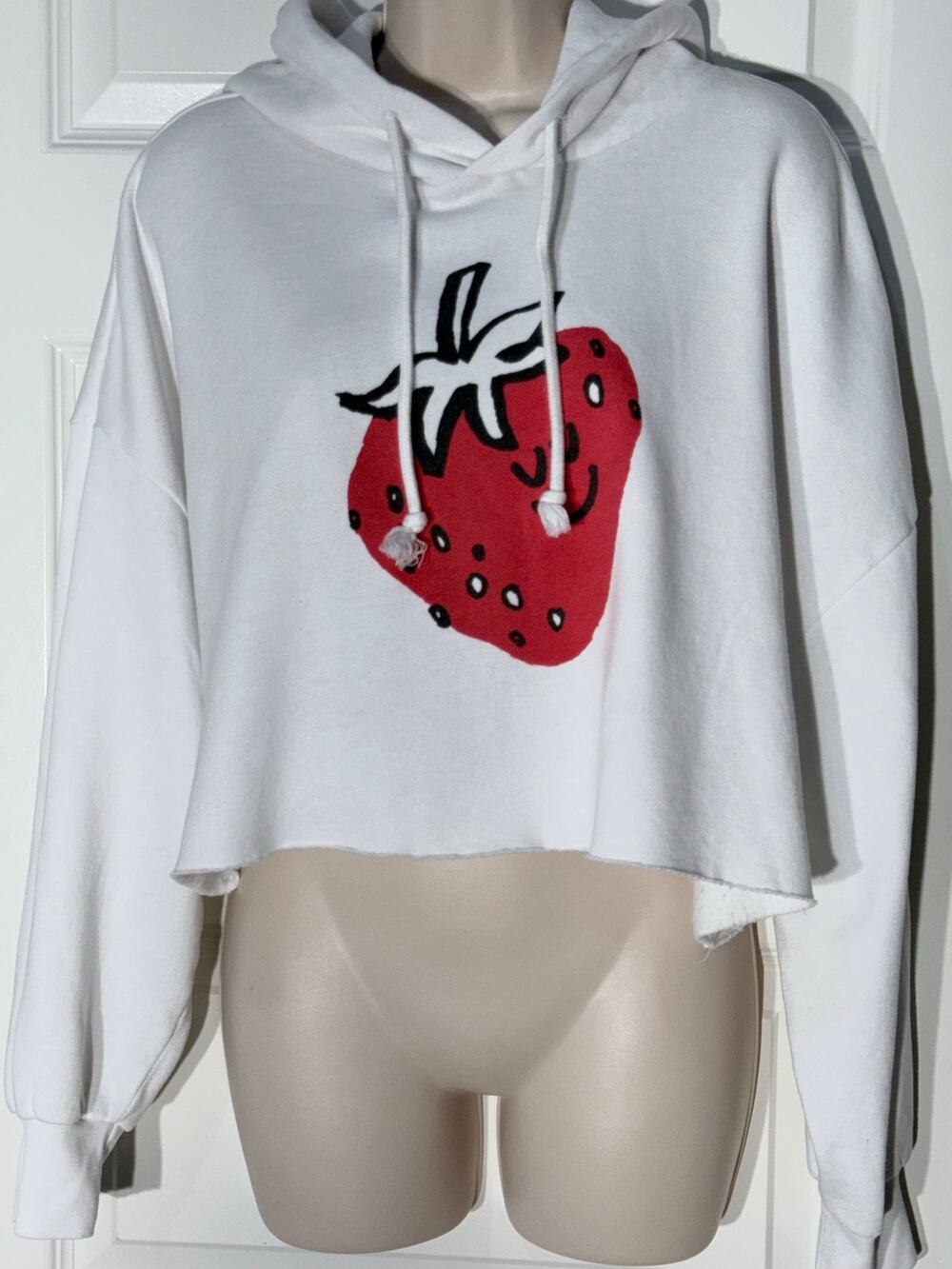 Levis Strawberry White Cropped Hoodie / Sweatshirt, Women's Size M